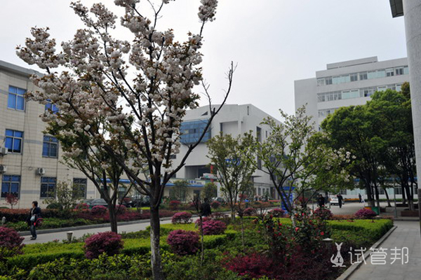 荆州市第一人民医院