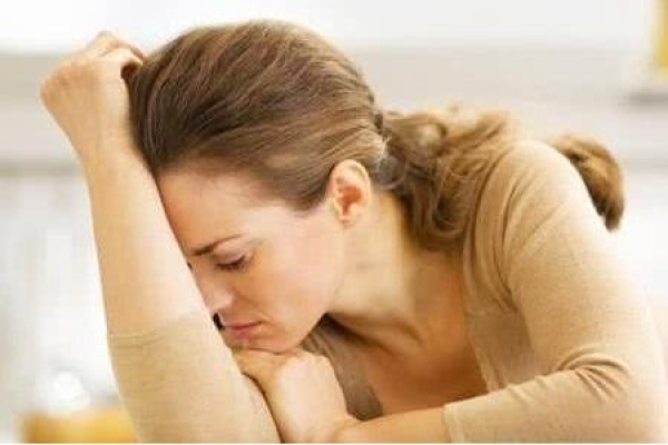 非经期内裤上有棕褐色分泌物是正常的吗