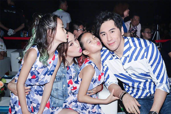 37e6b06b950bc397a0c1131d7ee159f0.jpg 钟丽缇一家