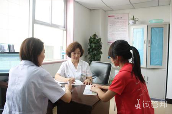 34c9857d5a1840d6ce00e848de68b4f3.jpg 如何预防白带异常