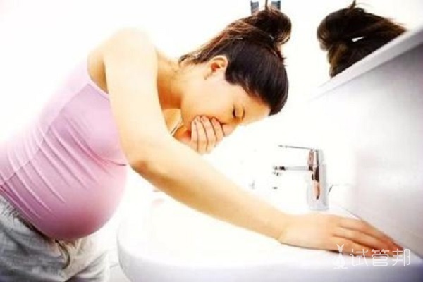 5ea8120359207fe6d628d6ef4d3c4857.jpg 怀孕初期症状什么时候出现?