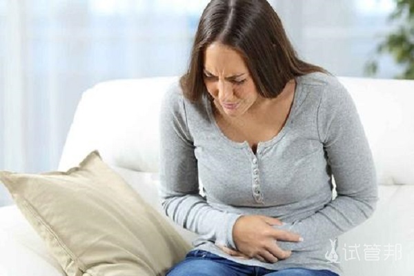 4ed67efa6069784560288ce19ad9c02f.jpg 不孕的元凶之一就是巧克力囊肿