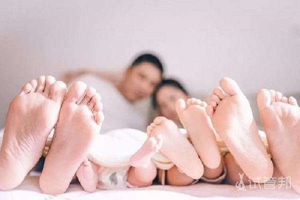 做试管婴儿双胞胎风险高吗？
