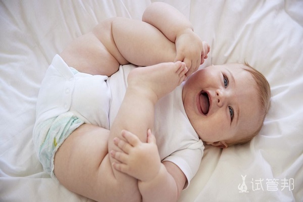 86dcacbfbf783da5a35d63851031842d.jpg 试管婴儿单胚胎移植成功率高吗?医生建议这样选!