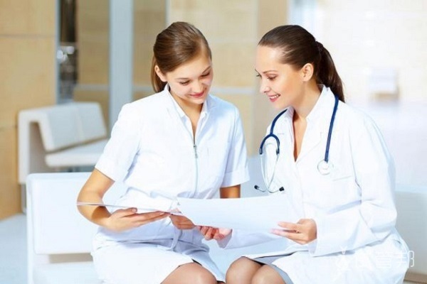 cda45b032bd60b62d311b1090ee49cb2.jpg 卵巢囊肿日常要注意什么?