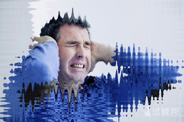 5bf697b3ff8e48a8d594c399b2f562b4.jpg 重度耳聋怎么治疗