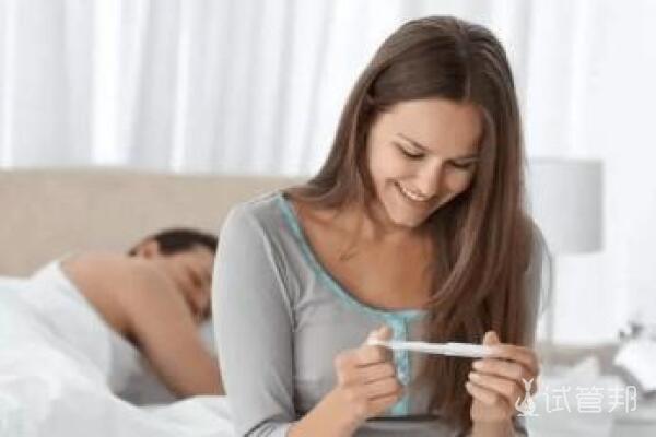 f259aa559d9ff10ab16180469f1a0b5c.jpg 10天就能确定怀孕吗?
