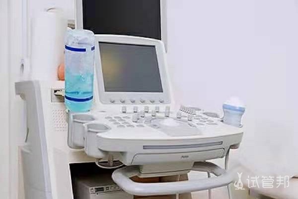 做试管婴儿时进行宫腔镜检查的费用