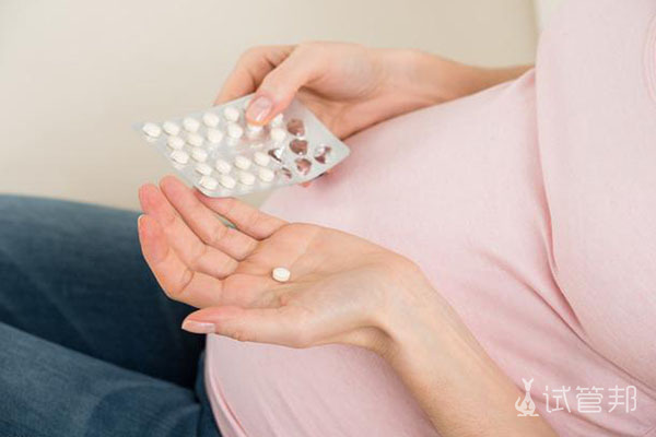 孕中、晚期妇女怎么补叶酸