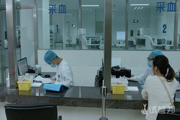 在广州市花都区妇幼保健院抽血检查