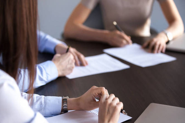 925b76a550f857a64575ff7435d55722.png 泰国试管婴儿被骗是怎么回事