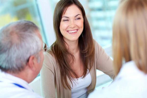 9a3ef2e5093422434e369f4c451c7a8c.jpg 亨廷顿病的临床表现是什么