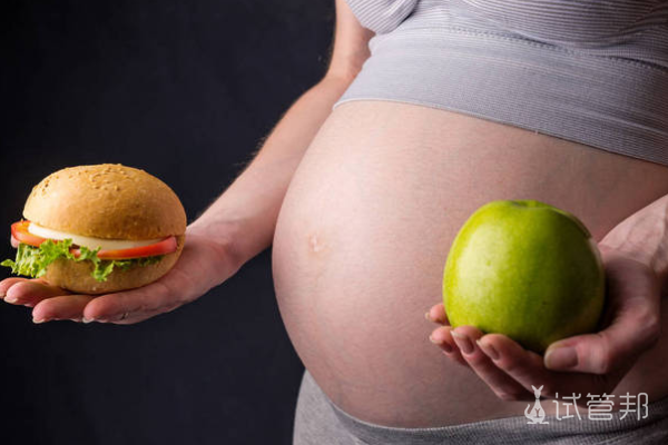 孕早期不能吃什么食物呢