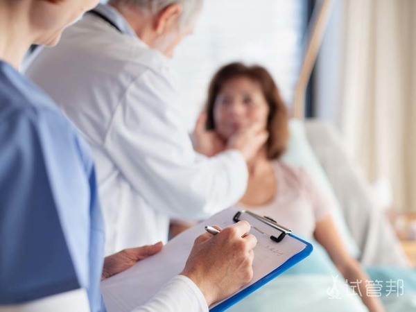 1dd585b1127566b6855a99c8eeed3829.jpg 右侧乳腺囊肿birads2类的处理方法是什么