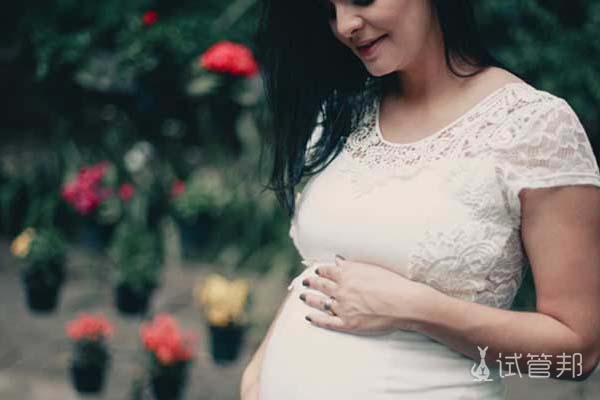 02f95ec16f55bf594c0f3dc2187aeea6.jpg 乳腺囊肿术后有哪些注意事项