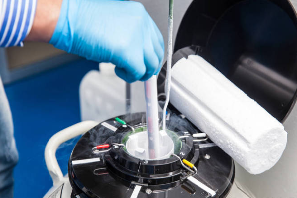 在重庆做试管婴儿怎么节省花费