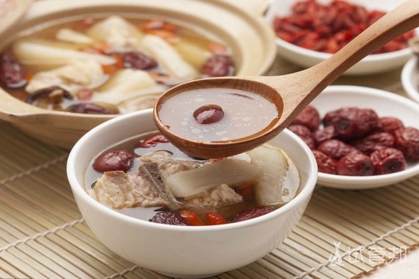 472b1c1ca6754958d6828433ac185bf9.jpg 五红汤的功效与作用