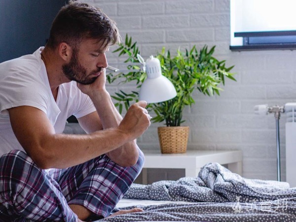 fed7b0c0eacdcbd88a334498f5549268.jpg 阴囊湿疹的症状表现有哪些