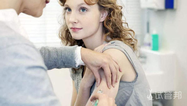 374fca2aab1054eea9225a0120377699.jpg 外阴白斑怎么办