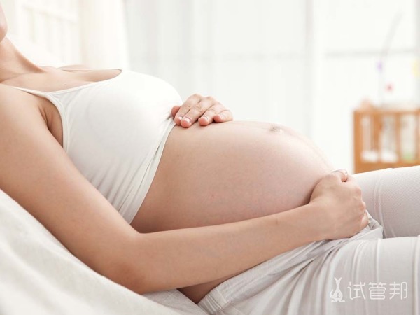 58c8318f89a21e0aef80a3b6bd5ab543.jpg 宫颈环扎腹扎和阴扎的区别是什么