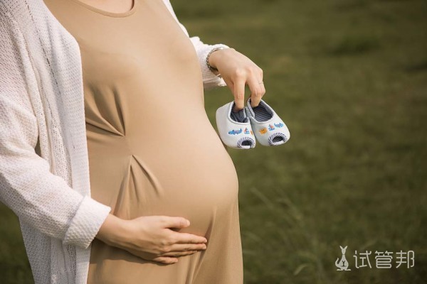 d70082c229a7b41bf682496a62128a08.jpg 宫颈环扎术的方法是什么