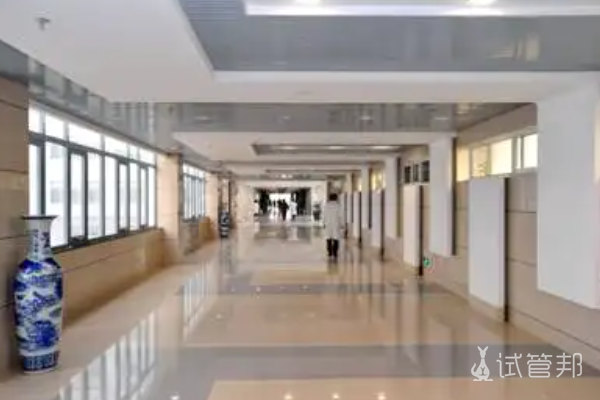 76193e1e31ac6eec29ce14e485260aad.png 在中南大学湘雅二医院2促3移