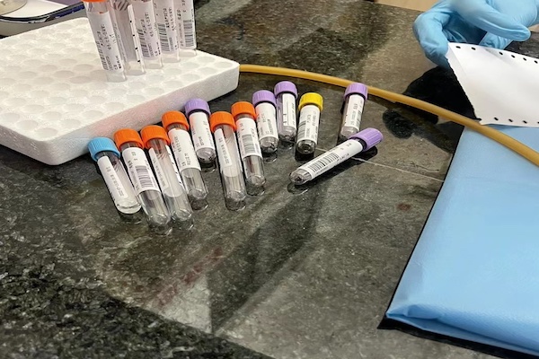 ac413e82f9fab8177ff20378e1621952.jpg 孕1年多没有怀孕没想到居然要做第三代试管婴儿