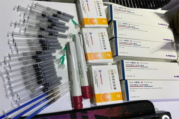 57292c00e4dd4aa45b19a0201d0f66a8.jpg 42岁卵巢早衰试管婴儿成功