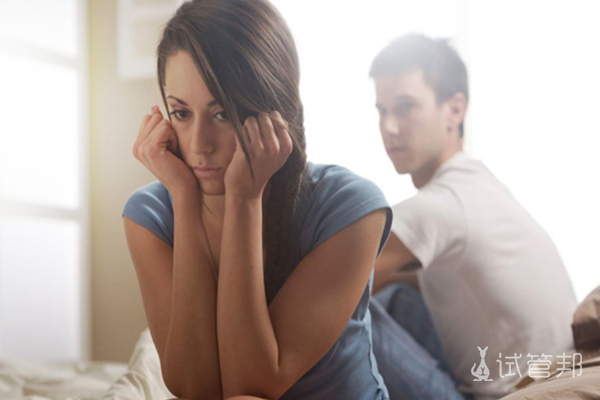 69a90ba5a906309a5a551ebbb40d1de6.jpg 雌激素过高是什么原因造成的