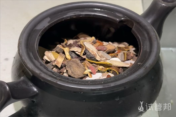 142ff8257d967ffc62e4f25578eb4023.png 卵巢早衰最佳恢复方法分享