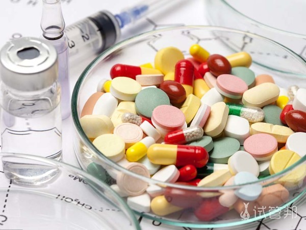 167ecbf1d5f81cd54a57f341ec739d19.jpg 少精治疗费用多少