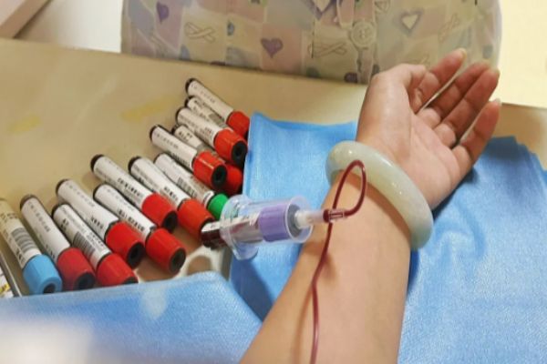 7a76ff3db1cd045cdafbd7bea0a58d04.jpg 在广州做试管婴儿已经快3个月了我还没移植