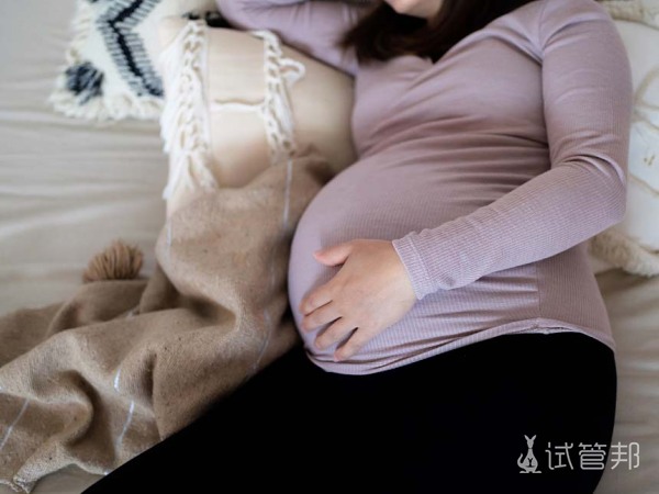 eb3debee178bb1141cddab7301899023.jpg 葡萄胎的原因有哪些