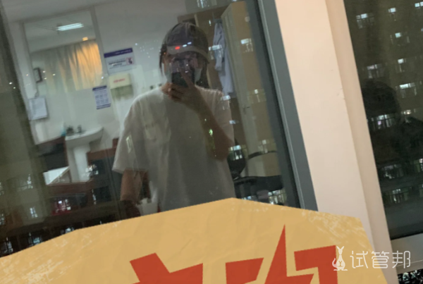 9a2dab2a716c63d343805ef6379b5486.png 希望医生能给力让单角子宫的我能顺利怀孕