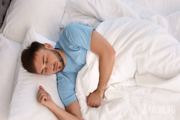 870c4ab607325c924927cd247d3fc71c.png 男性生殖器疱疹与梅毒区别是什么