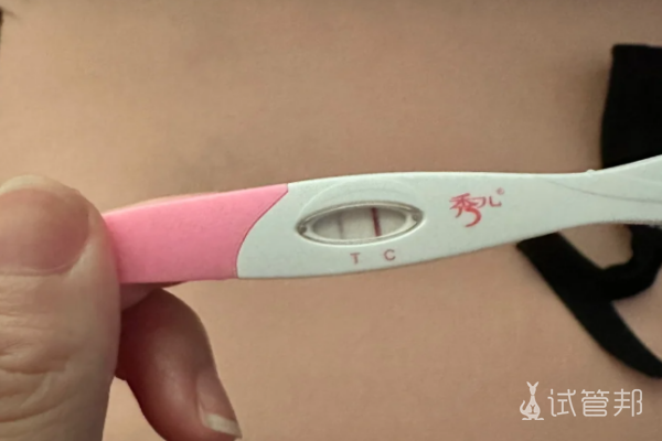 23e6a68b6a35a5452512fb2792f8d486.png 做试管婴儿顺利怀上了双胞胎