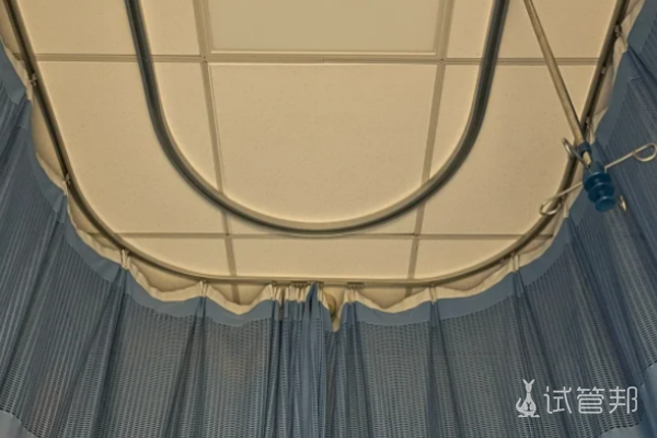 34d6f01cc67eb827adf4eecb3f2d1e1a.png 宫外孕术后第1天真的太痛苦了