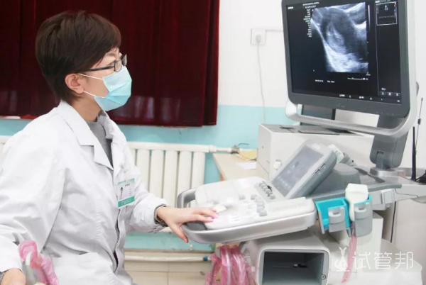 b0a998282492f2b8e4c8e42cffd93077.png 备孕遇上子宫内膜息肉加子宫肌瘤我到底该怎么办