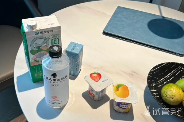 6fd4d74b13372dfd2544bec2448818ed.png 也没人告诉取卵后腹水不仅仅只是涨它还痛啊