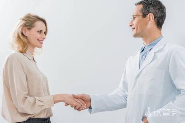 039c292b8fd89e305c6012fba3c0ee24.jpg 单纯疱疹病毒二型可引起哪些问题