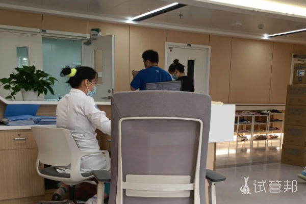 c8945ac298e36d9c13125e036fe41c8d.png 纠结做切开取精还是睾丸穿刺取精