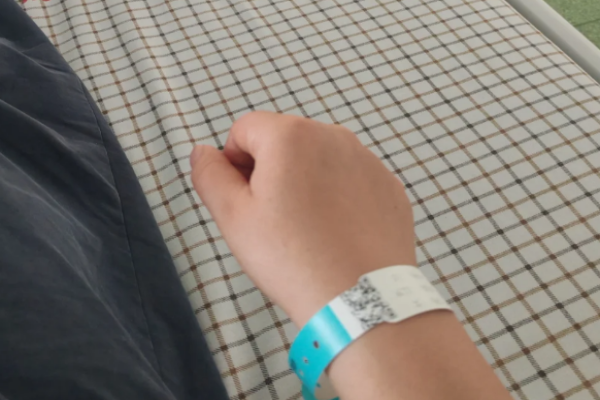 dc0af53ab0200c7b25e72715e950f0a3.png 孕8周胎停无奈进行人工流产