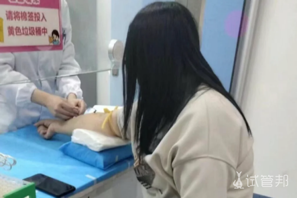 e66a94605c6e46f8e7931780a989f221.png 孕6周无痛人流记录