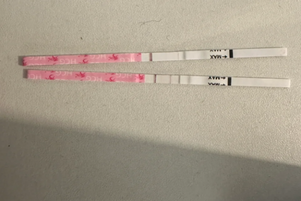 8b444941d9bccde2564fc70a87449172.png 备孕2年好不容易看到着床出血