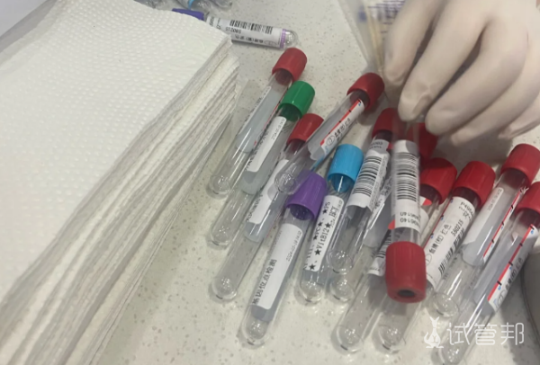 c1c7c96ca888605b1ef5a8e974273632.png 长沙试管正式开始有同样在湘雅附一的姐妹吗