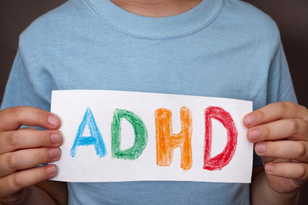 0fdc22288a6f6b29b1856bff80ef3737.png 儿童多动症的诱因有哪些