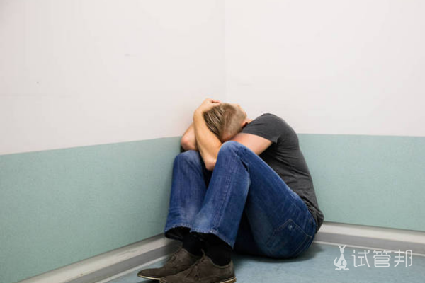 偏执型精神分裂症是否必须住院