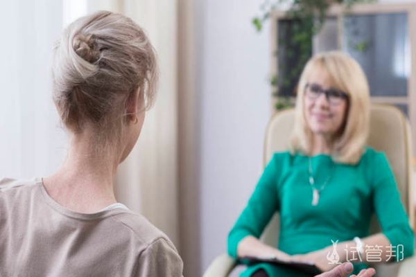 偏执型精神分裂症有什么症状