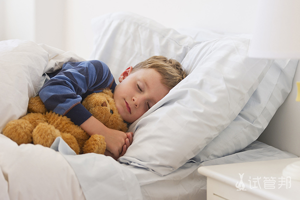 957c5f2e7df6d738fcbfa78c638eec61.jpg 自闭症早期干预方法有哪些