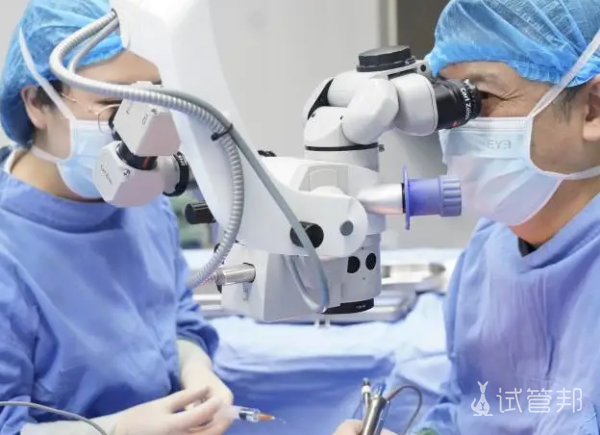 e714b2735780e1d3d6fbab133c01f67b.png 成人先天性白内障能治好吗